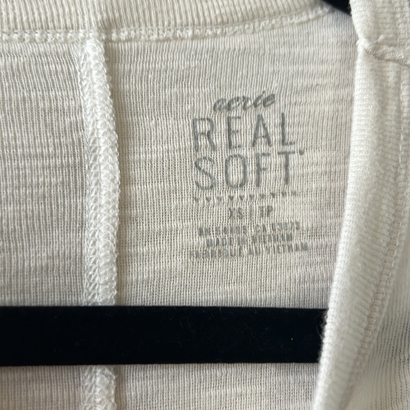 Aerie Real Soft Top - Picture 3 of 5